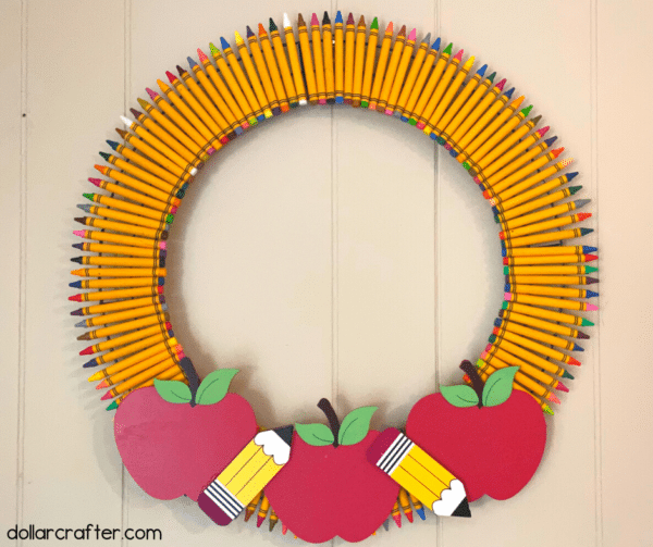DIY Teacher Crayon Wreath: The Coolest Back to School Gift ⋆ Dollar Crafter