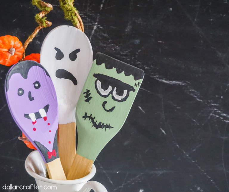 Halloween Painted Wooden Spoons ⋆ Dollar Crafter